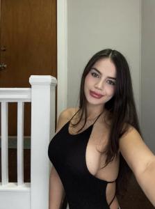 634888265: Chica busca chico en Barcelona