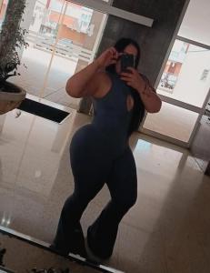643080132: Chica busca chico en Asturias