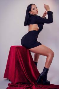 674040814: Chica busca chico en Barcelona