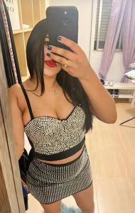 613891250: Chica busca chico en Barcelona