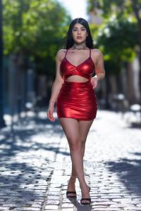 602571296: Chica busca chico en Barcelona