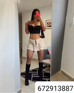682114775: Chica busca chico en Sevilla