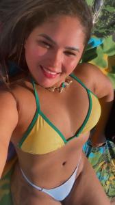 631931596: Chica busca chico en Barcelona