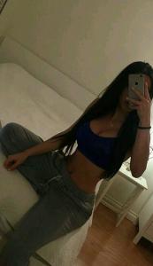 613509841: Chica busca chico en Tarragona