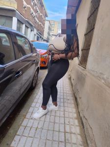 631306047: Chica busca chico en Almería
