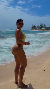 614886725: Chica busca chico en Cantabria