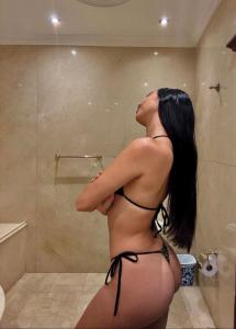 613371276: Chica busca chico en Madrid