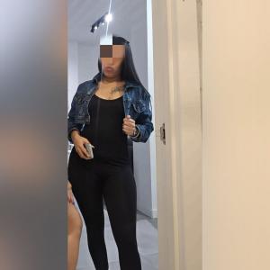 605487085: Chica busca chico en Granada