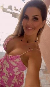 672345510: Chica busca chico en La Coruña