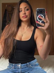 672864095: Chica busca chico en Alicante