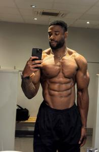 637155115: Chico busca chica en Málaga