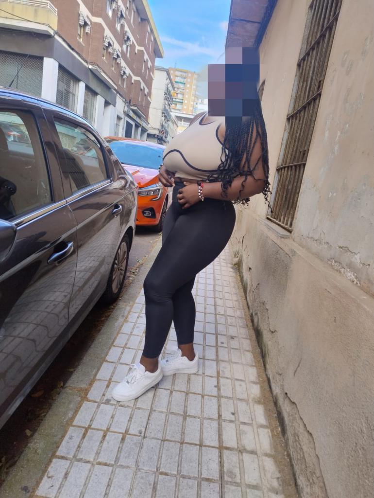 Chica busca chico en Almería: 