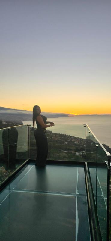 Chica busca chico en Tenerife: 