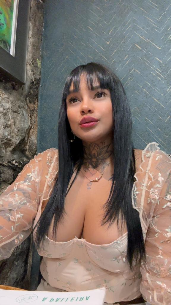 Chica busca chico en Orense: Chica busca chico