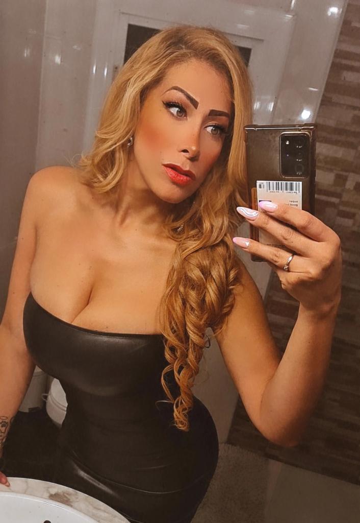649115236: Transexual en Barcelona