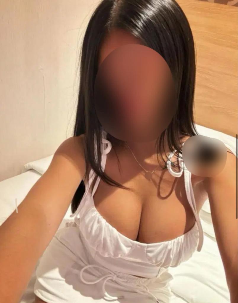Chica busca chico en Almería: 
