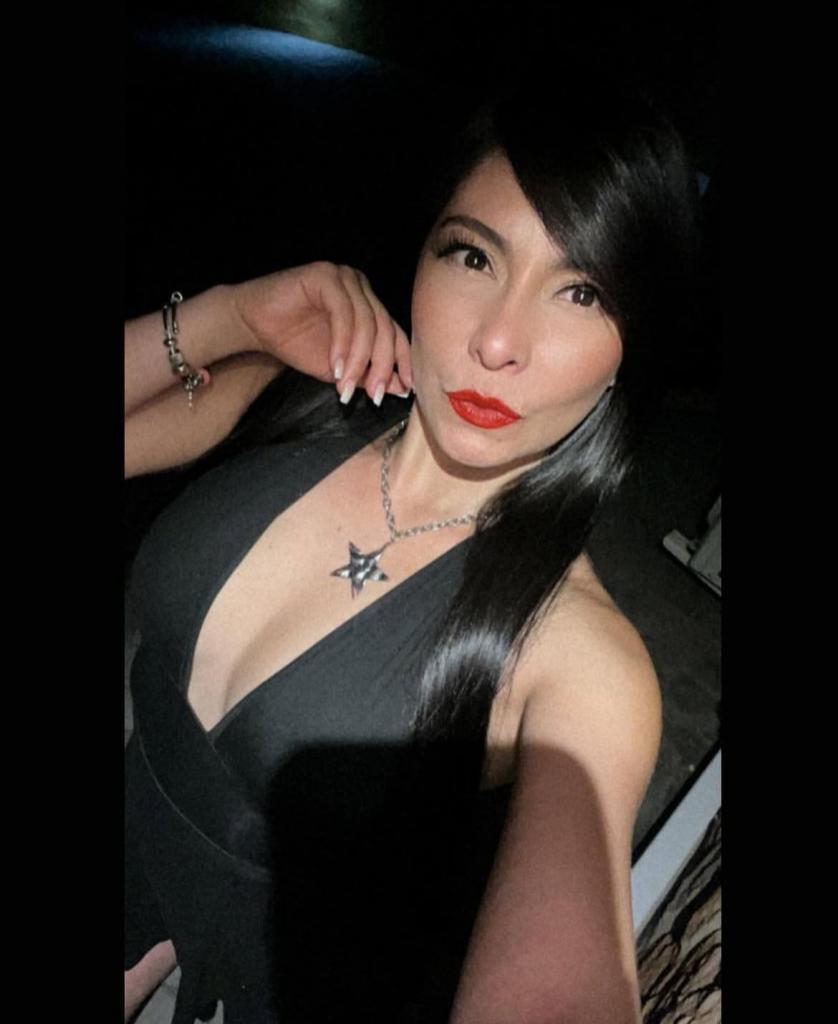 Chica busca chico en Almería: 
