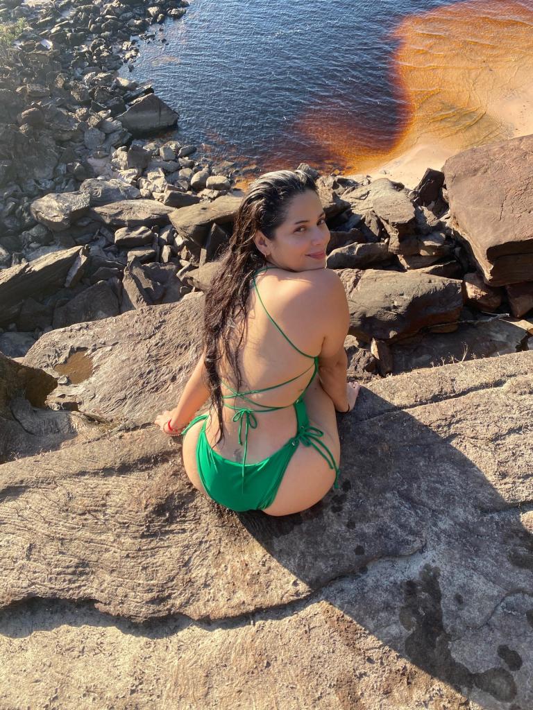 Chica busca chico en Málaga: Chica busca chico