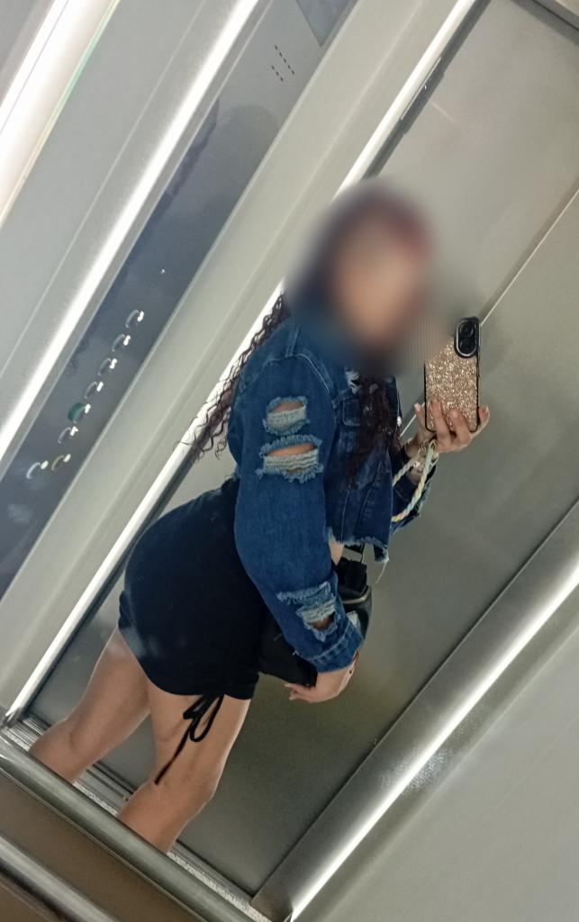 Chica busca chico en Granada: 