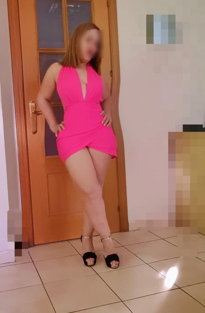 Chica busca chico en Cádiz: 