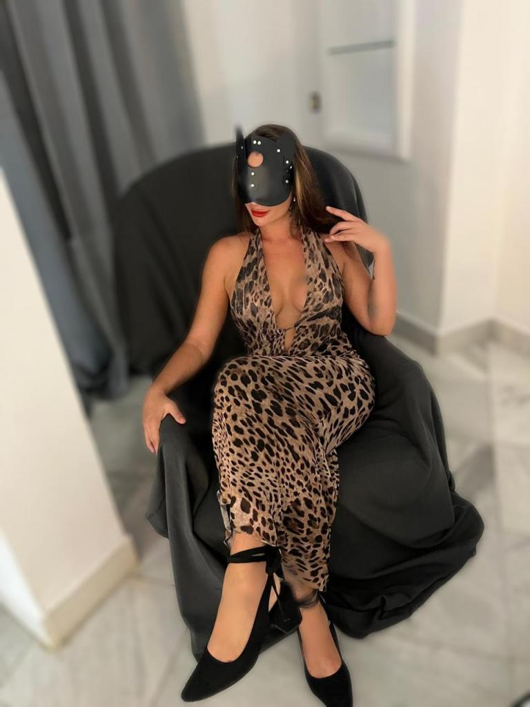 Chica busca chico en Málaga: Chica busca chico