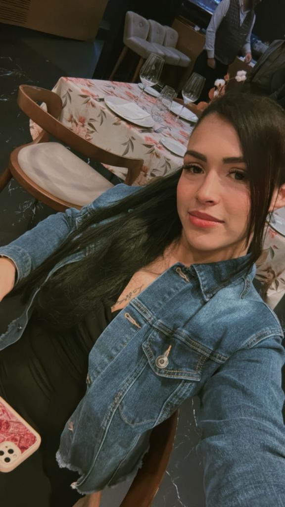 Chica busca chico en Huelva: 