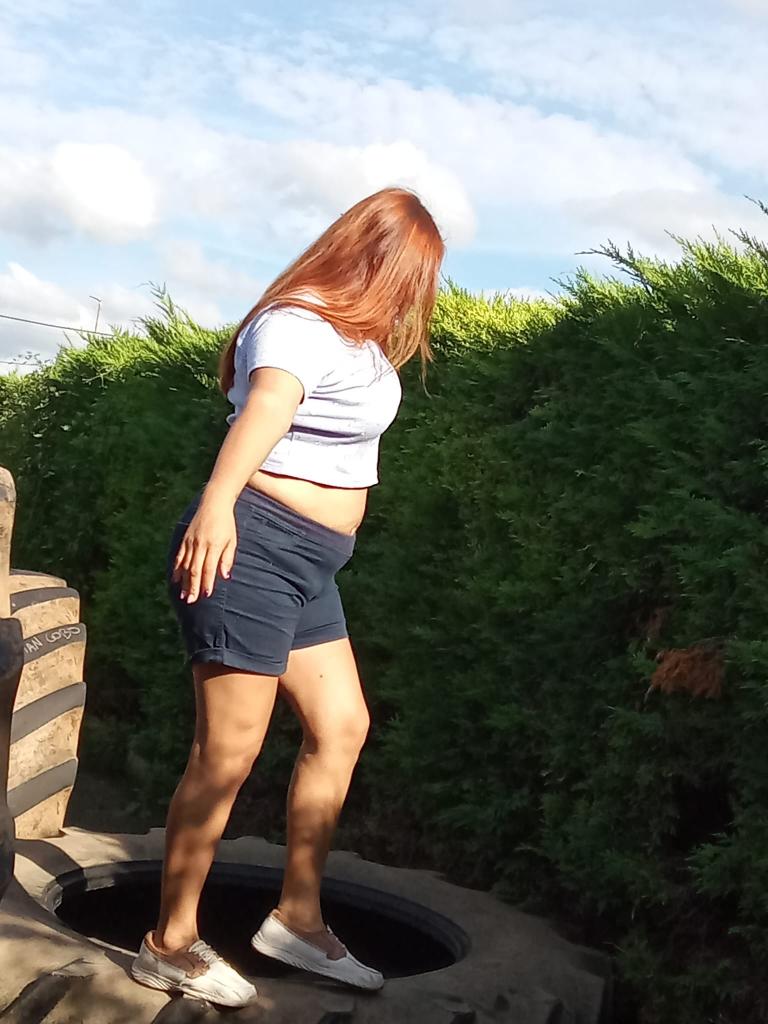 631206563: Chica busca chico en Cantabria