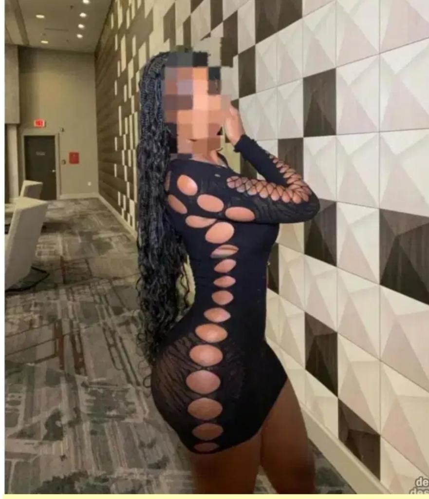 670689473: Chica busca chico en Tarragona