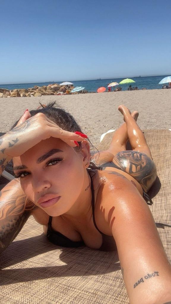 Chica busca chico en Cádiz: 