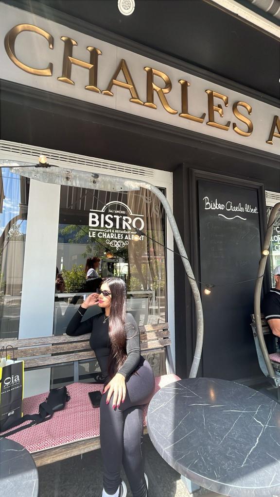 Chica busca chico en Almería: 