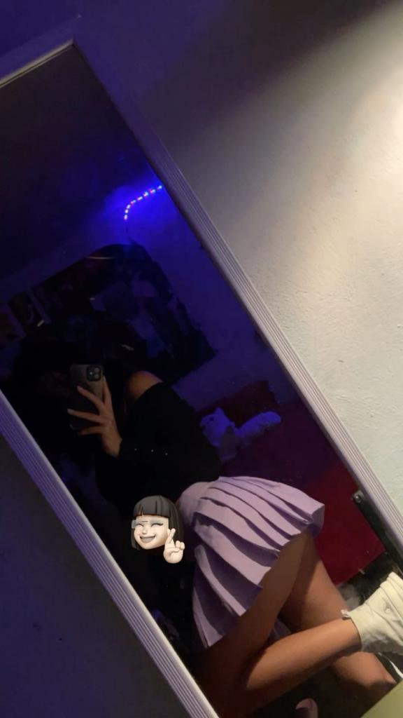 613635803: Chica busca chico en Málaga