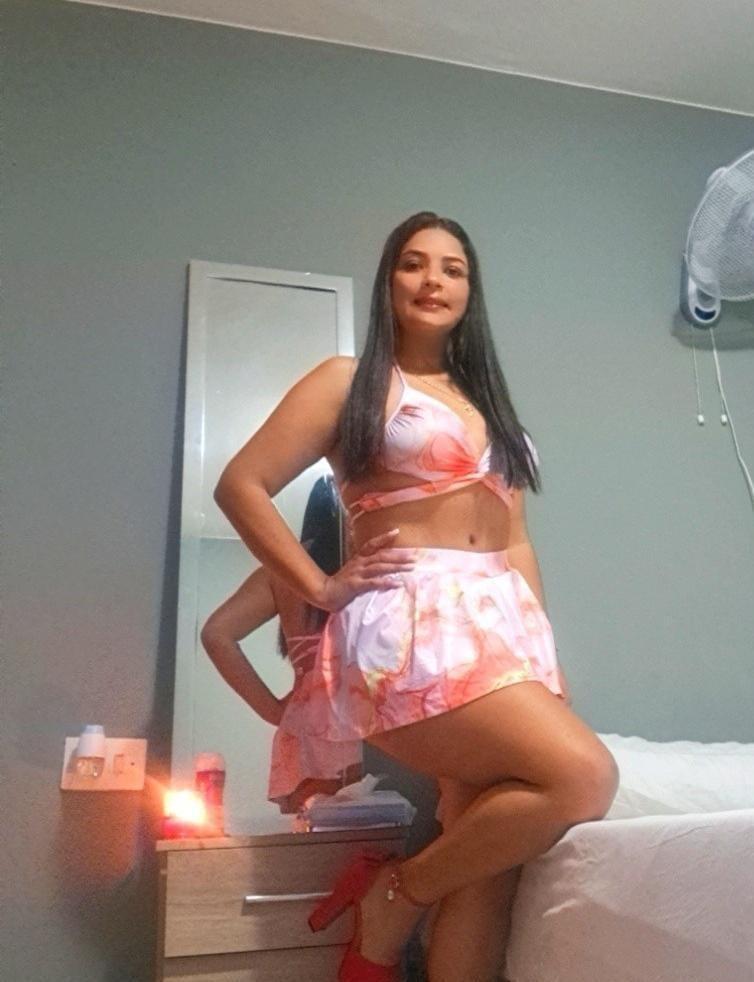 Chica busca chico en Jaén: 