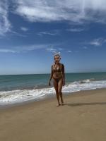 613387345: Chica busca chico en Cádiz