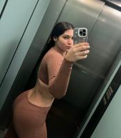 643934920: Chica busca chico en Sevilla