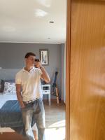 651827214: Chico busca chica en Madrid