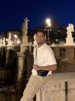 612439427: Chico busca chica en Valencia
