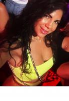 677183354: Chica busca chico en Sevilla