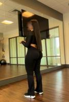 613509841: Chica busca chico en Sevilla