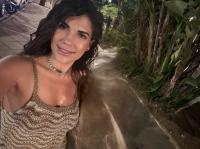 677183354: Chica busca chico en Sevilla