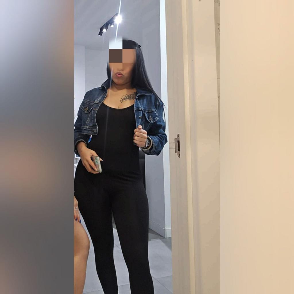 Chica busca chico en Granada: 