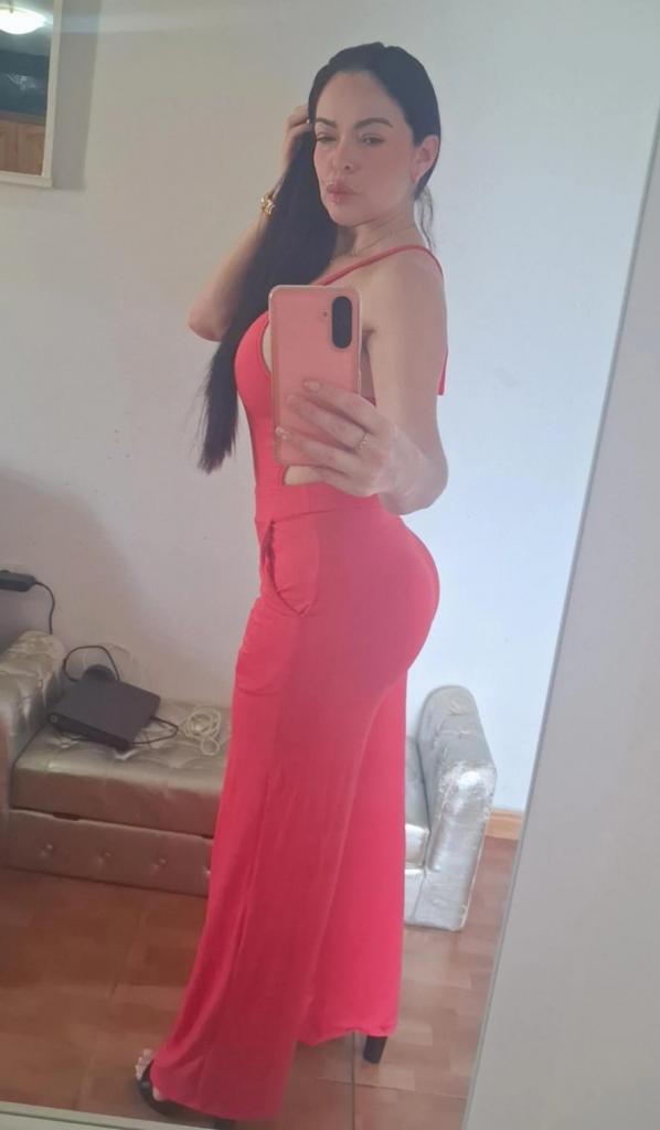 Chica busca chico en Tenerife: 