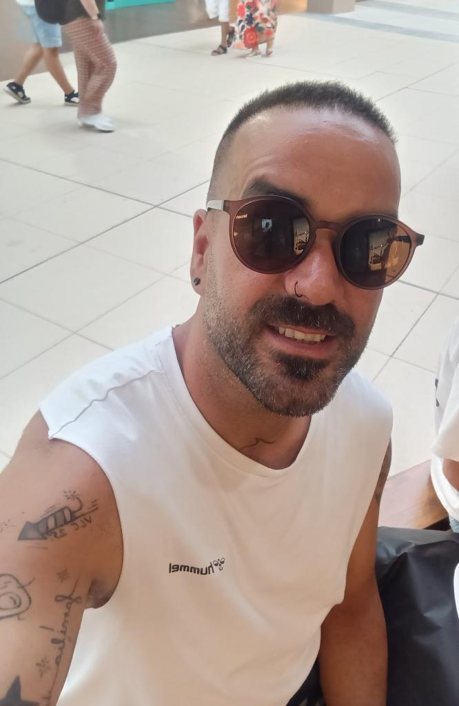 Chico busca chica en Valencia: 