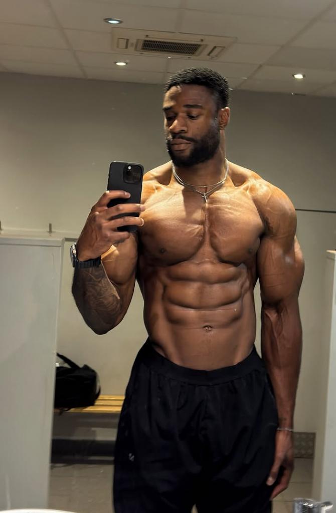 Chico busca chica en Málaga: 