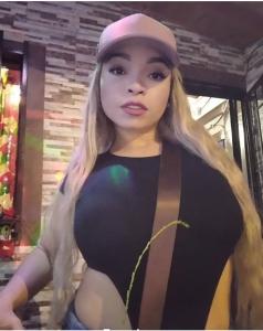 Chica busca chico en Granada: 