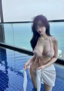 615336045: Chica busca chico en Madrid