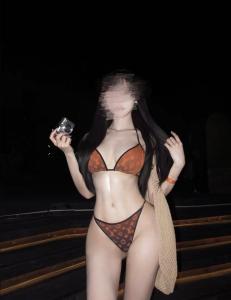 695954343: Chica busca chico en Madrid