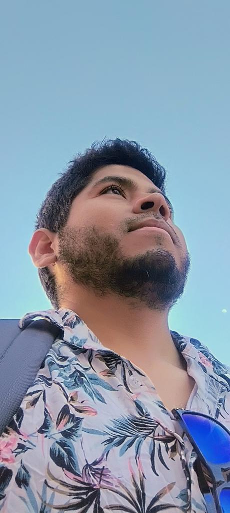 Chico busca chica en Almería: 