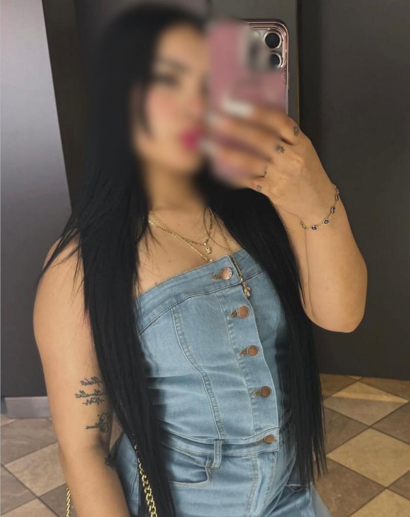 Chica busca chico en Barcelona: Chica busca chico