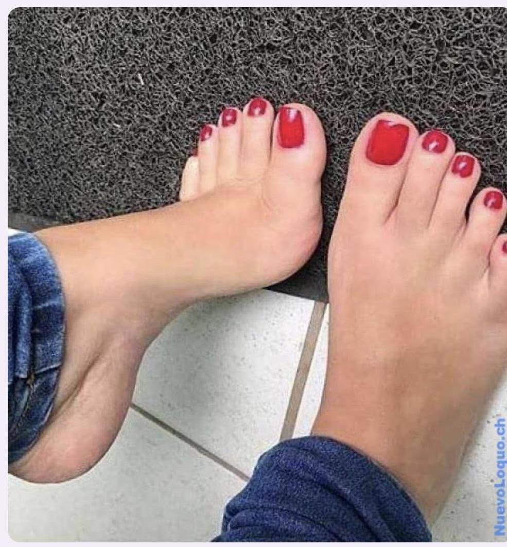 631545439: Chica busca chico en Lérida