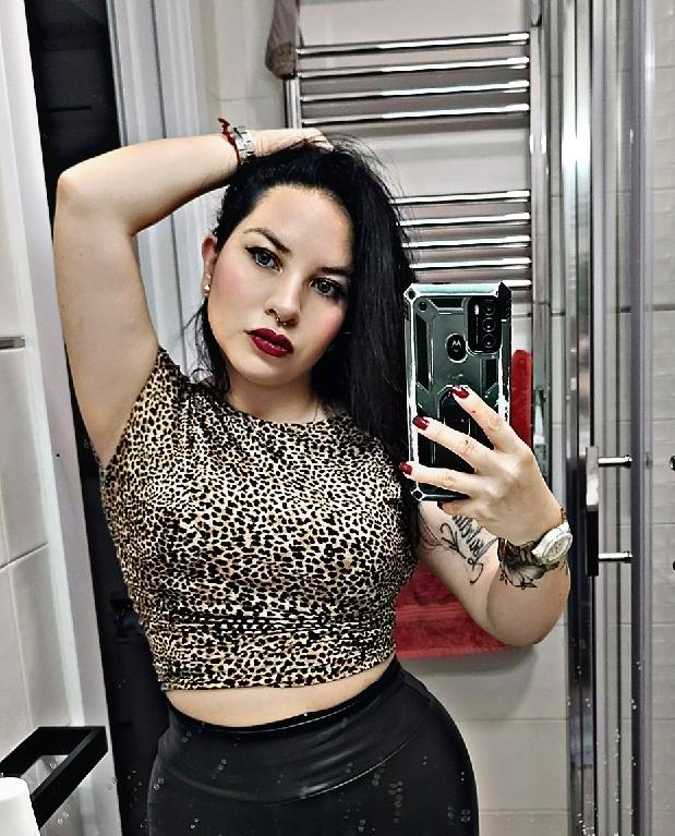 613802783: Chica busca chico en Badajoz